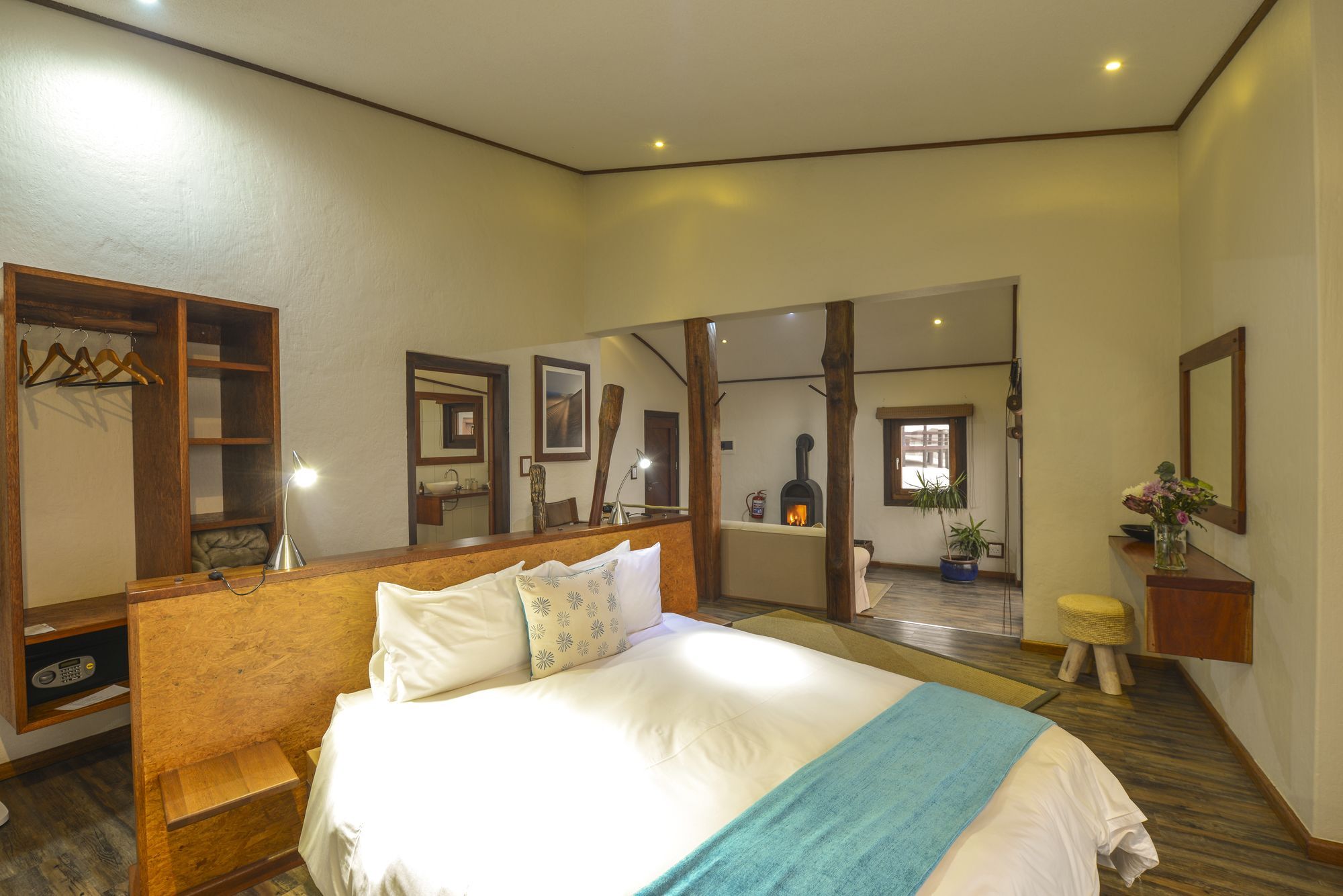 Desert Breeze Lodge Свакопмунд Экстерьер фото
